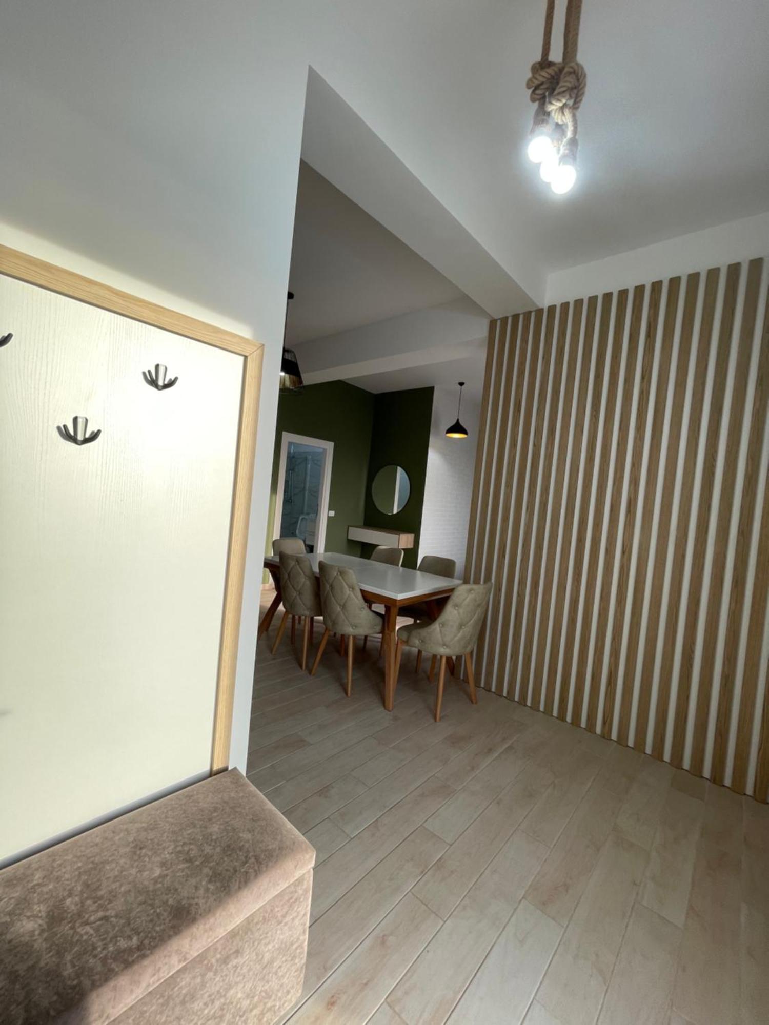 Perla Luxury - Private Patio & Parking Vlore
