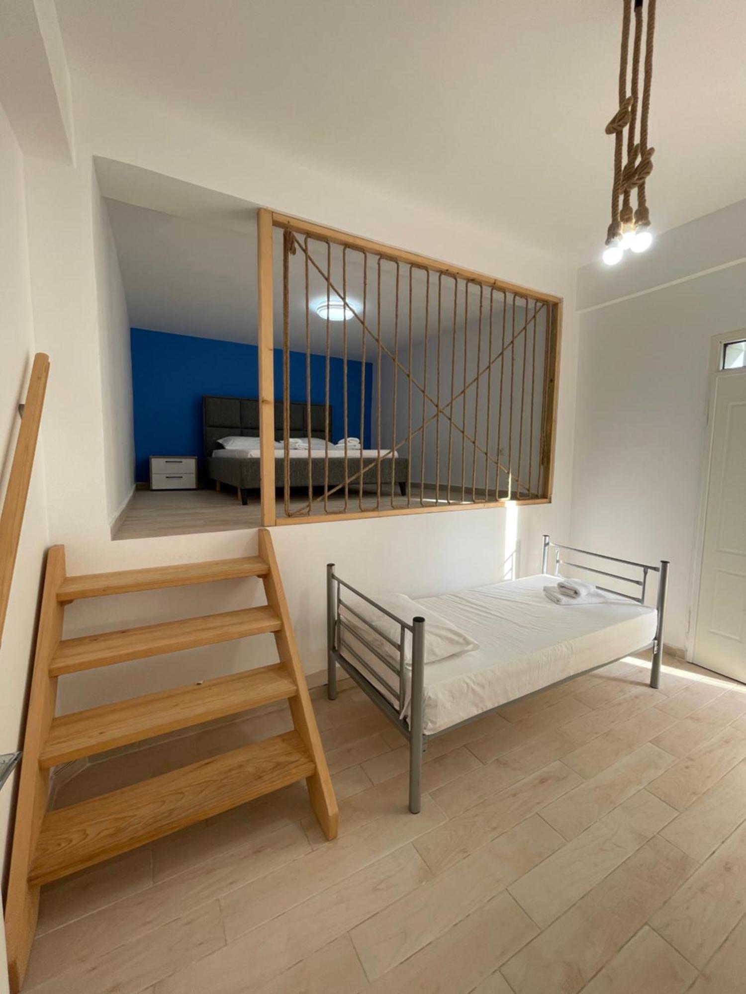Perla Luxury - Private Patio & Parking