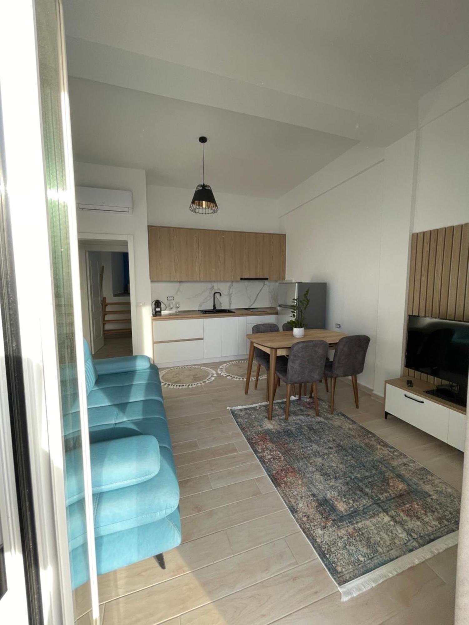 Perla Luxury - Private Patio & Parking *