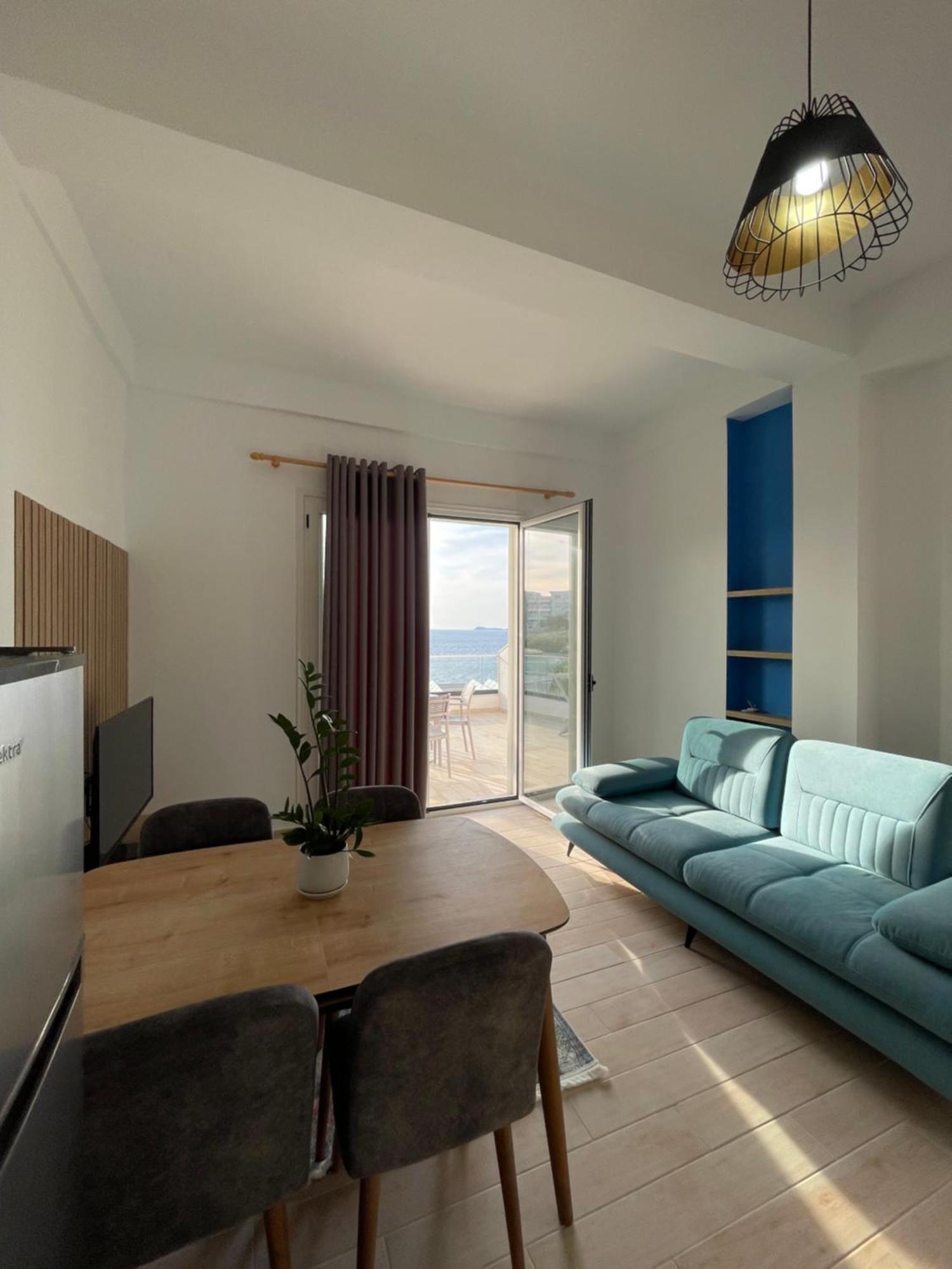 Perla Luxury - Private Patio & Parking *